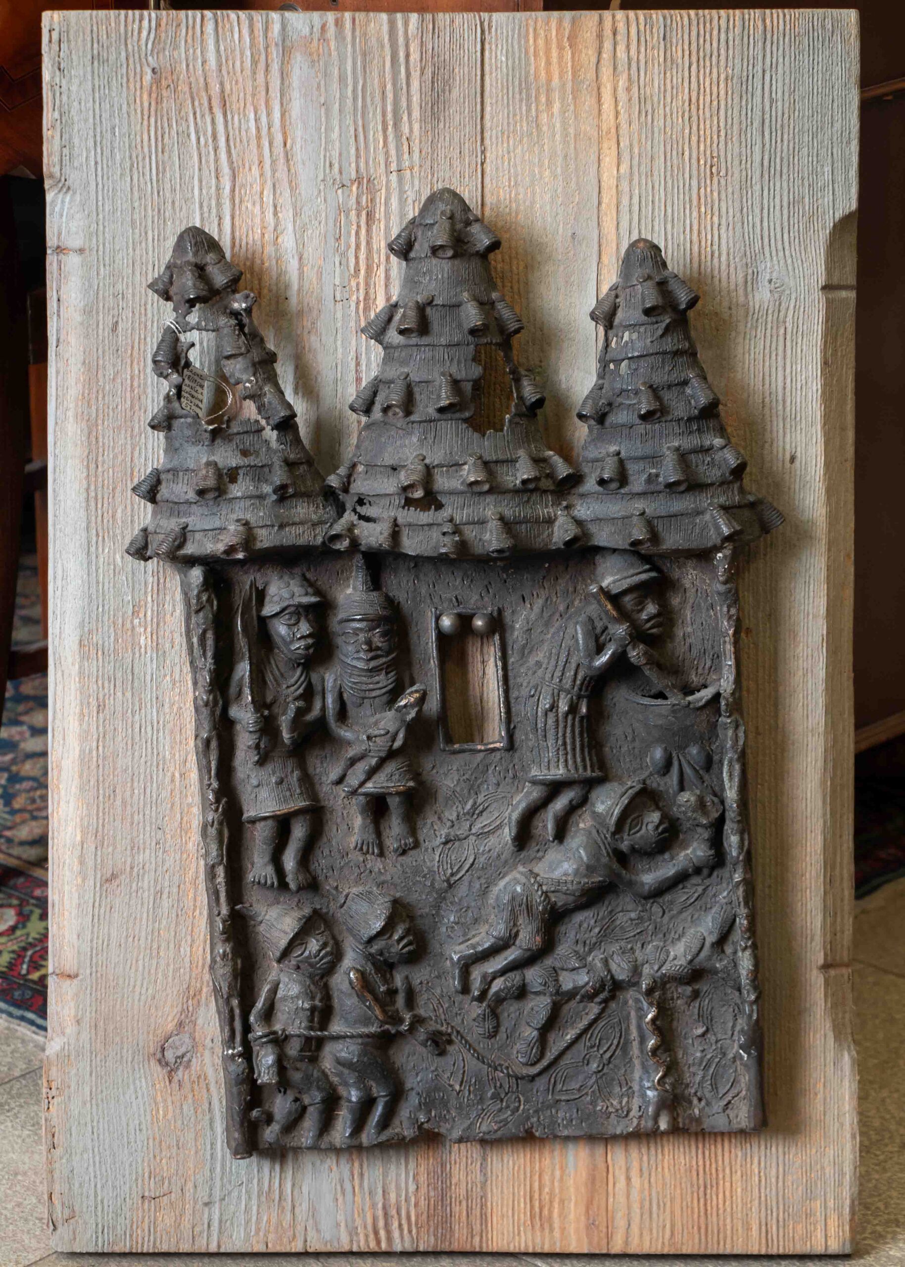 Benin bronz relief-8